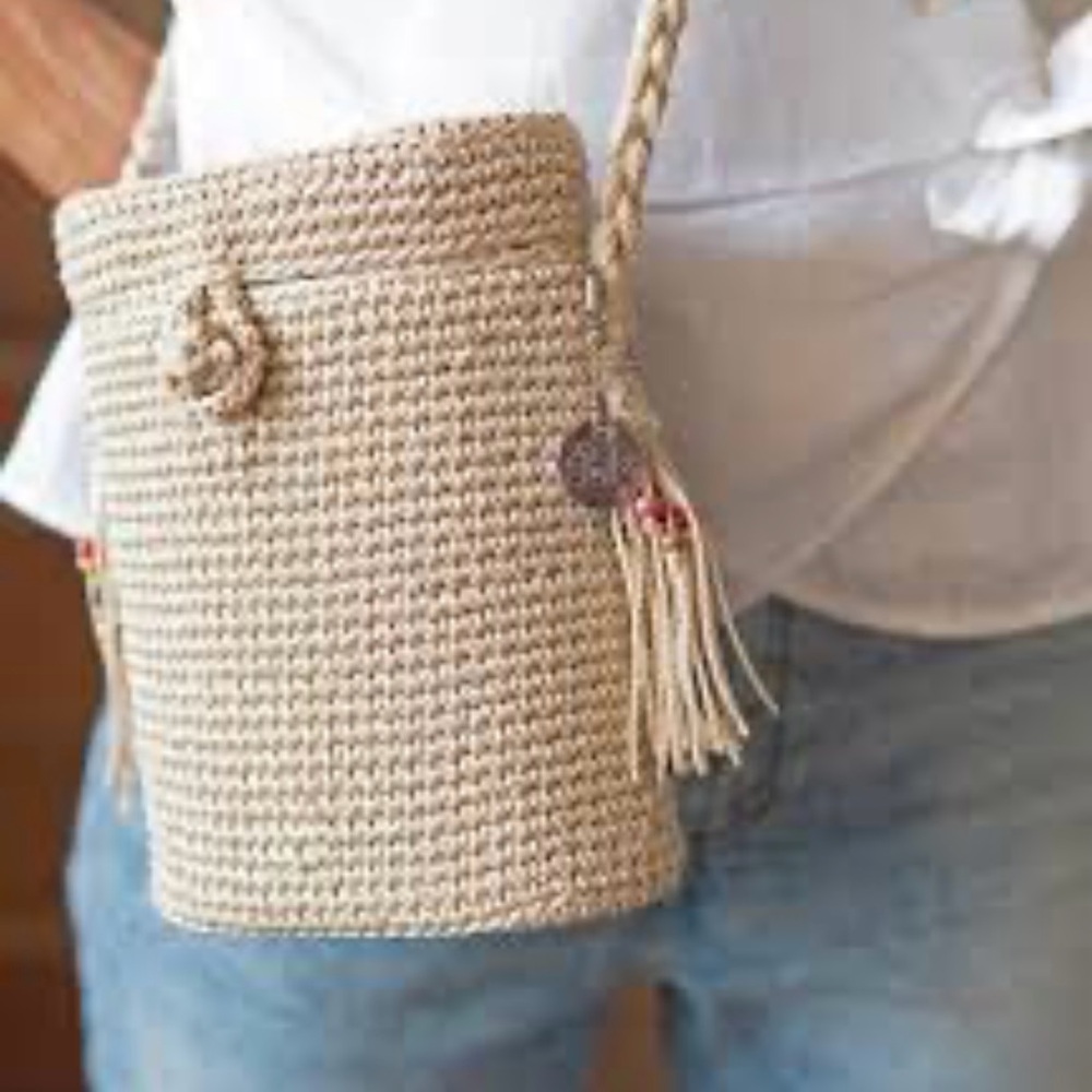 The Sak Los Feliz-Crossbody Binocular Bag in Beige Crochet-EUC-RARE